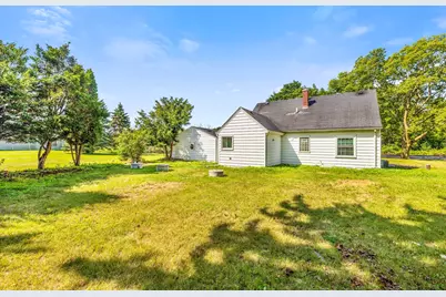 550 N Riverside Dr, Saukville, WI 53080 - Photo 28