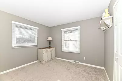 2710  Lander Ln, Waukesha, WI 53188 - Photo 16