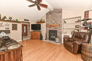 2710 Lander Ln, Waukesha, WI 53188 - Photo 8