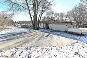 2710 Lander Ln, Waukesha, WI 53188 - Photo 24