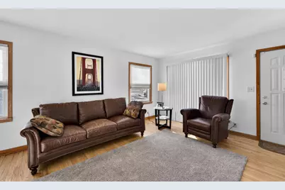 2608 S 68th St, Milwaukee, WI 53219 - Photo 6