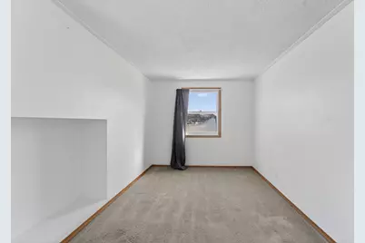 2608 S 68th St, Milwaukee, WI 53219 - Photo 12