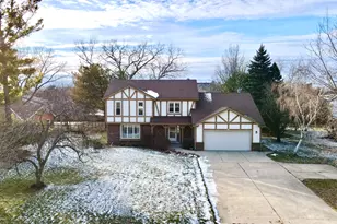 6585 N Range Line Rd, Glendale, WI 53209 - Photo 30