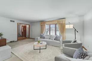 6585 N Range Line Rd, Glendale, WI 53209 - Photo 4