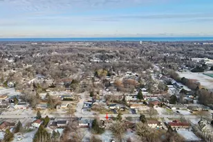 6585 N Range Line Rd, Glendale, WI 53209 - Photo 32