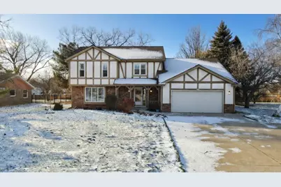 6585 N Range Line Rd, Glendale, WI 53209 - Photo 2
