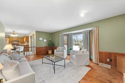 6585 N Range Line Rd, Glendale, WI 53209 - Photo 12