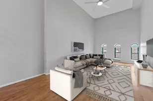 270 E Highland Ave, Milwaukee, WI 53202 - Photo 18