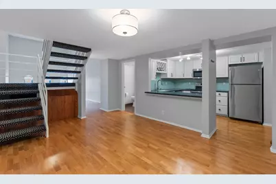 270 E Highland Ave #1021, Milwaukee, WI 53202 - Photo 12