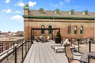 270 E Highland Ave, Milwaukee, WI 53202 - Photo 46