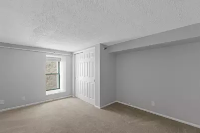 270 E Highland Ave #1021, Milwaukee, WI 53202 - Photo 26