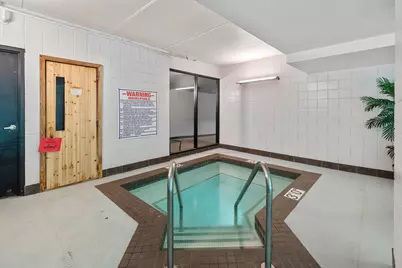 270 E Highland Ave #1021, Milwaukee, WI 53202 - Photo 42