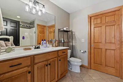 1821 N Vel R Phillips Ave, Milwaukee, WI 53212 - Photo 30