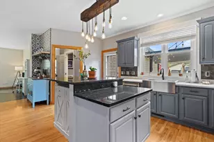 1821 N Vel R. Phillips Ave, Milwaukee, WI 53212 - Photo 8