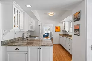 1076 Shabbona Dr, Fontana, WI 53125 - Photo 32