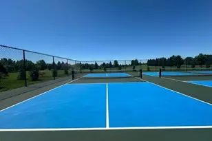 1076 Shabbona Dr, Fontana, WI 53125 - Photo 92