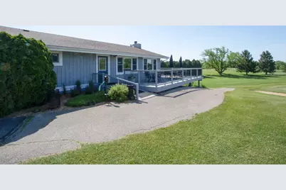 1076  Shabbona Dr, Fontana, WI 53125 - Photo 88