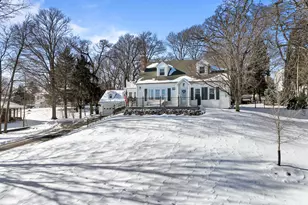 1076 Shabbona Dr, Fontana, WI 53125 - Photo 104