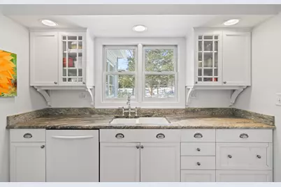 1076  Shabbona Dr, Fontana, WI 53125 - Photo 28