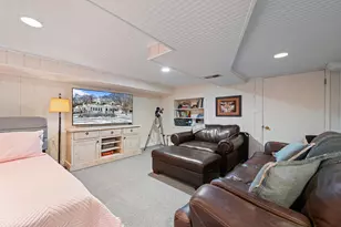 1076 Shabbona Dr, Fontana, WI 53125 - Photo 62