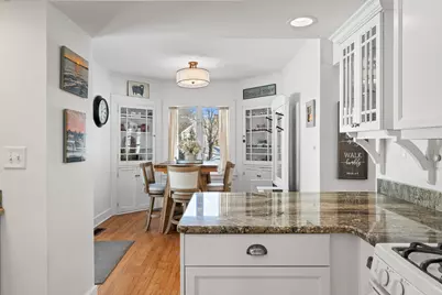 1076  Shabbona Dr, Fontana, WI 53125 - Photo 30