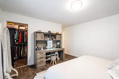 114  Manor Ct, Slinger, WI 53086 - Photo 16