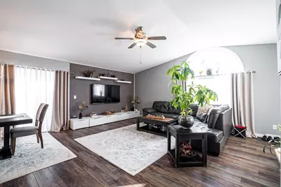 114  Manor Ct, Slinger, WI 53086 - Photo 10