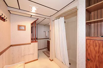 15035 W Kingsway Dr, New Berlin, WI 53151 - Photo 22