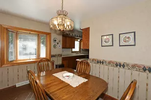 15035 W Kingsway Dr, New Berlin, WI 53151 - Photo 12