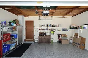 15035 W Kingsway Dr, New Berlin, WI 53151 - Photo 16