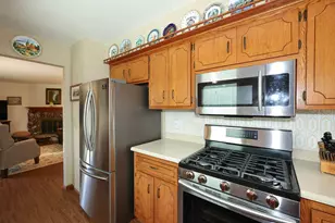 15035 W Kingsway Dr, New Berlin, WI 53151 - Photo 30