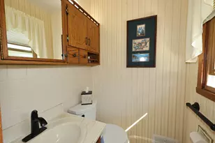 15035 W Kingsway Dr, New Berlin, WI 53151 - Photo 38