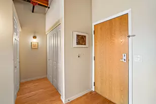 234 E Reservoir Ave, Milwaukee, WI 53212 - Photo 20