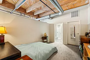 234 E Reservoir Ave, Milwaukee, WI 53212 - Photo 16