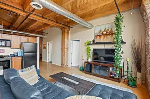 234 E Reservoir Ave, Milwaukee, WI 53212 - Photo 6