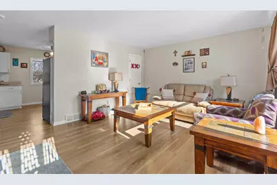 816  Birch Dr, Waukesha, WI 53188 - Photo 4