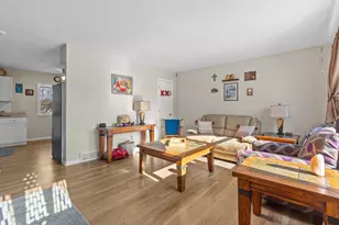 816 Birch Dr, Waukesha, WI 53188 - Photo 4