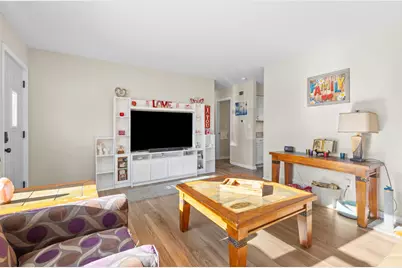 816  Birch Dr, Waukesha, WI 53188 - Photo 6