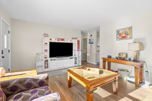 816 Birch Dr, Waukesha, WI 53188 - Photo 6