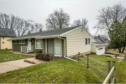 325 W Dodge St, Port Washington, WI 53074 - Photo 16