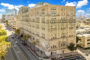 270 E Highland Ave, Milwaukee, WI 53202 - Photo 12