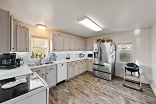 1430 Virginia Ave, Sheboygan, WI 53081 - Photo 8