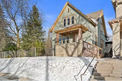 2724 N Palmer St #2724A, Milwaukee, WI 53212 - Photo 2