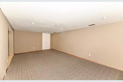 6206 W Fairlane Ave, Brown Deer, WI 53223 - Photo 30