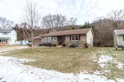 632  Herman Ct, Onalaska, WI 54650 - Photo 4