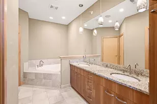 7513 W Tuckaway Pines Cir, Franklin, WI 53132 - Photo 20