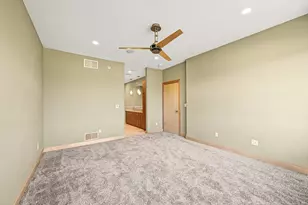 7513 W Tuckaway Pines Cir, Franklin, WI 53132 - Photo 28