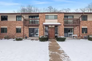 321 Park Hill Dr, Pewaukee, WI 53072 - Photo 32