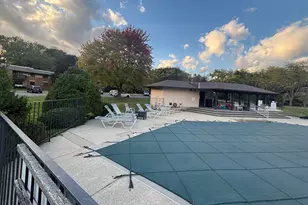 321 Park Hill Dr, Pewaukee, WI 53072 - Photo 24