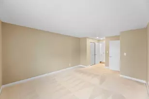 321 Park Hill Dr, Pewaukee, WI 53072 - Photo 14